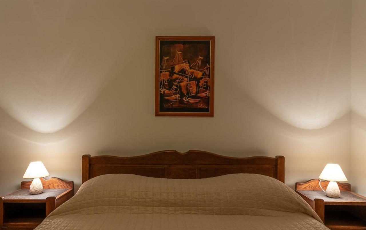 Apartment Dinka Трогир Екстериор снимка