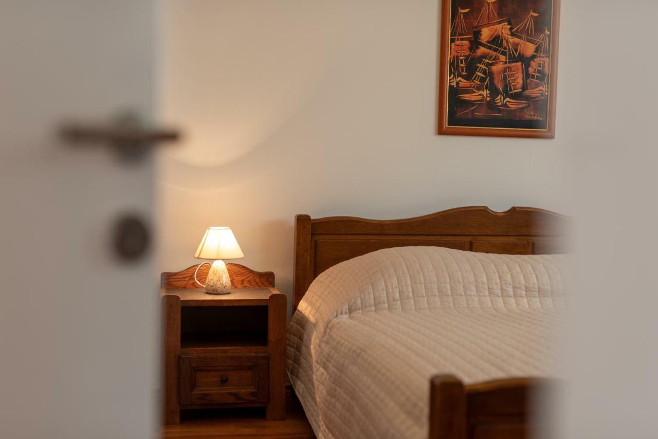 Apartment Dinka Трогир Екстериор снимка