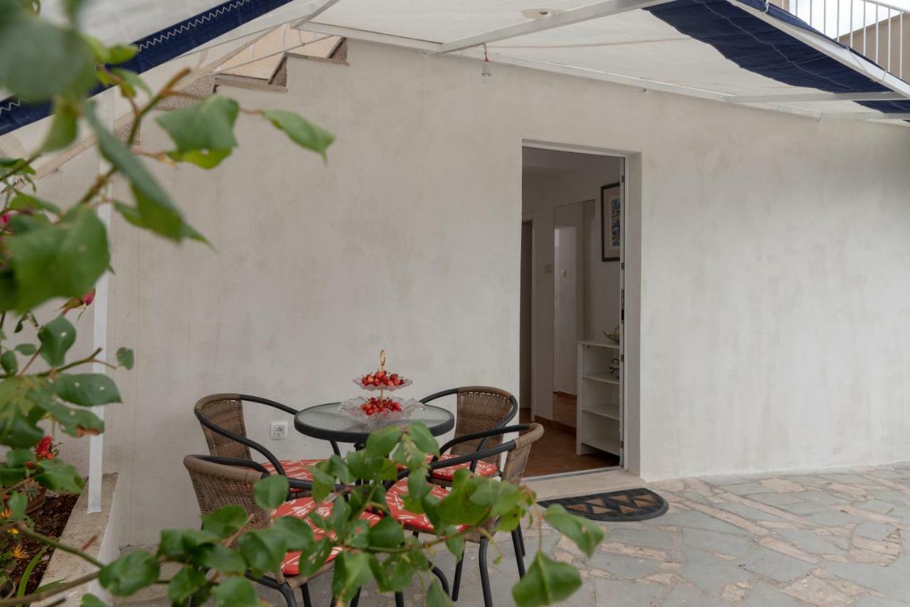 Apartment Dinka Трогир Екстериор снимка